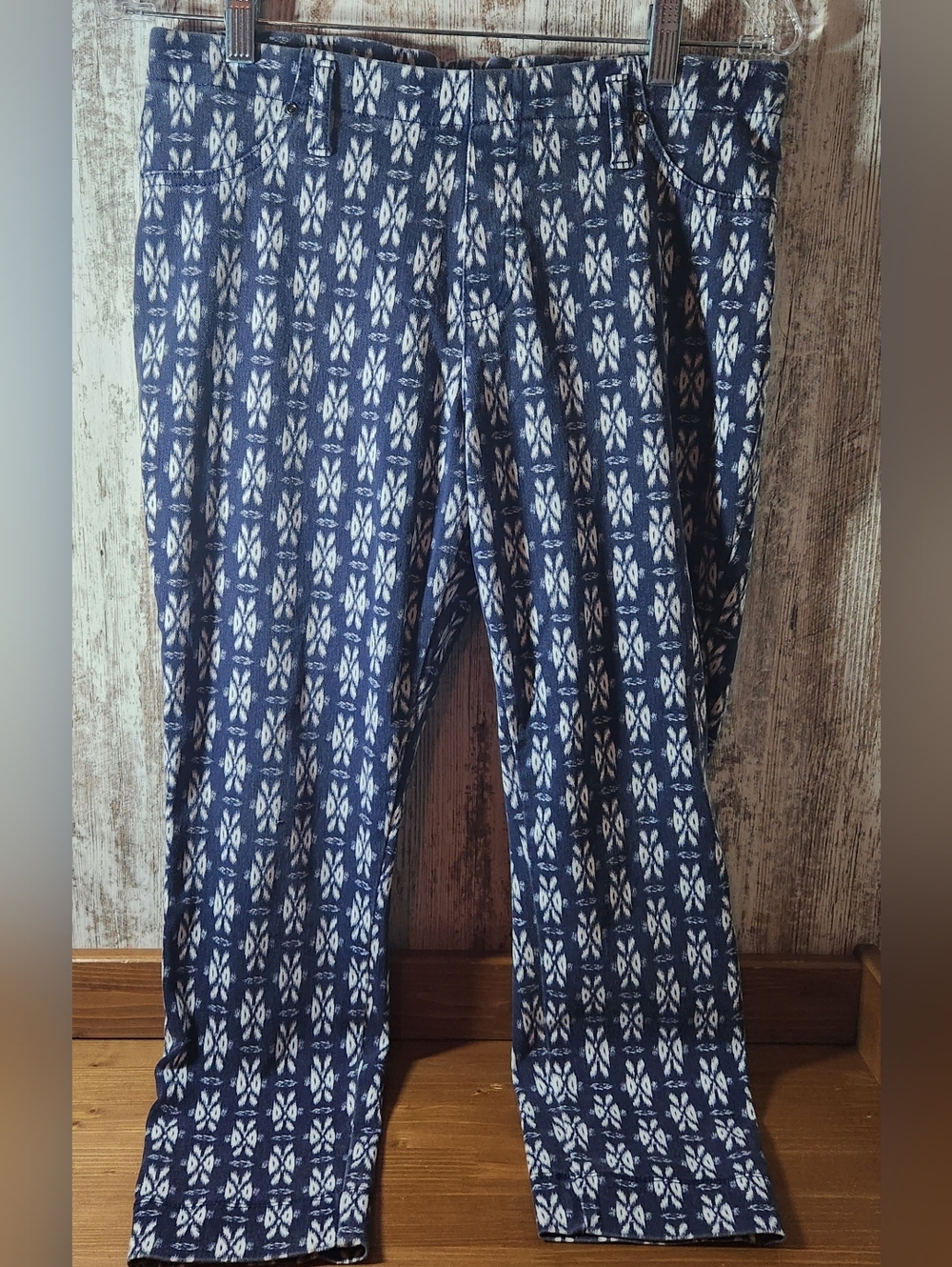 Time and Tru Navy and White Printed Stretch Leggings Size Large 12-14